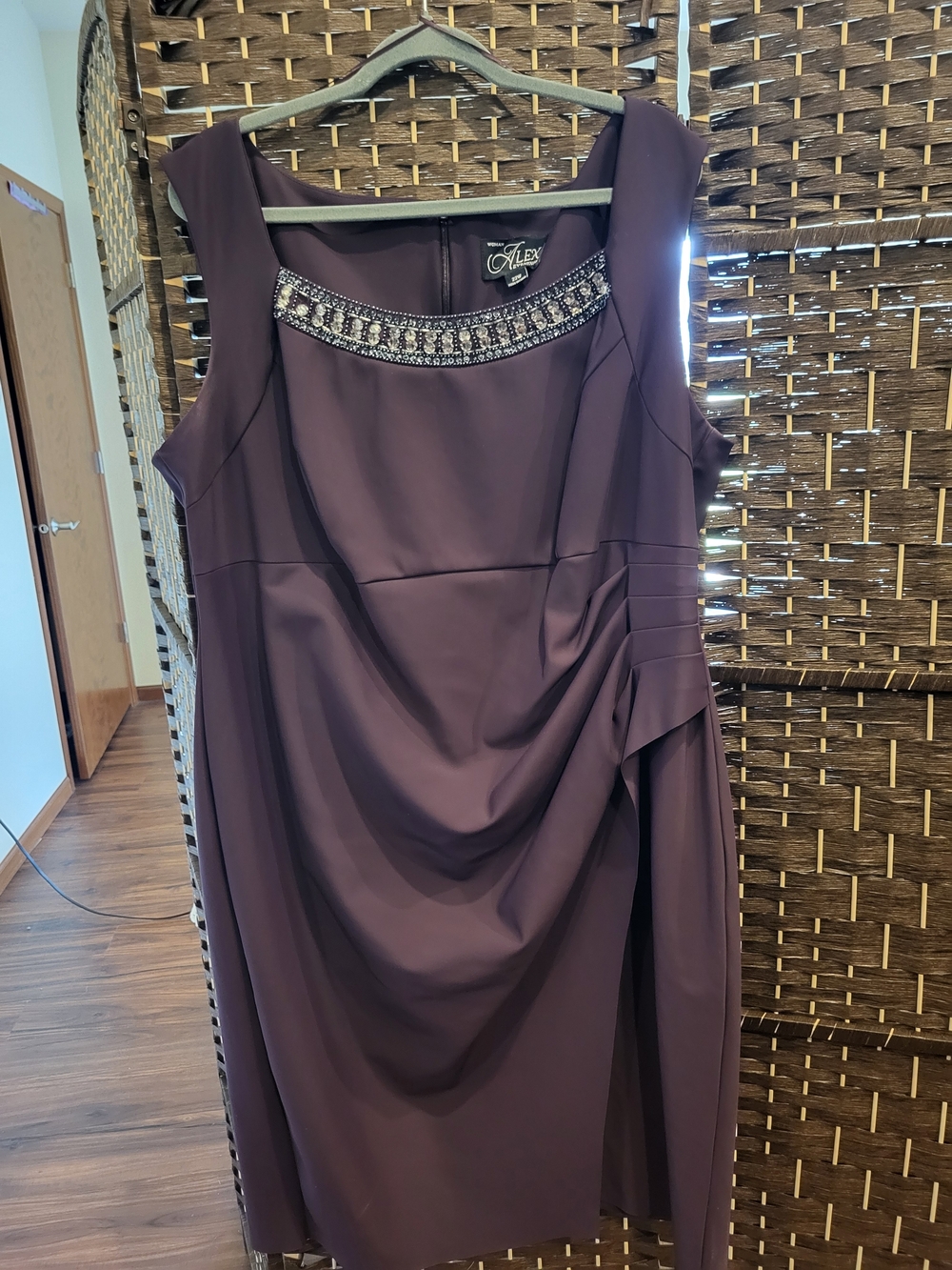 Alex Evenings Plum Sleeveless Beaded Scoop Neck Midi Dress